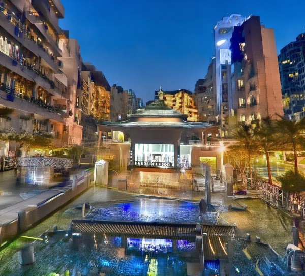 鸡蛋与火的交织,鸿富大酒店餐饮服务,品质与创新并存,保障您的味蕾释放! 鸡蛋与火的交织,鸿富大酒店餐饮服务,品质与创新并存,保障您的味蕾释放!