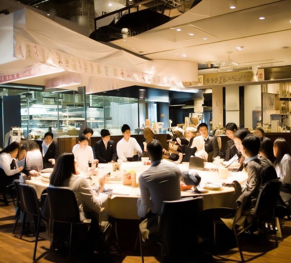 开启酒店餐饮部服务培训之之旅，提升专业能力，助力高效运营