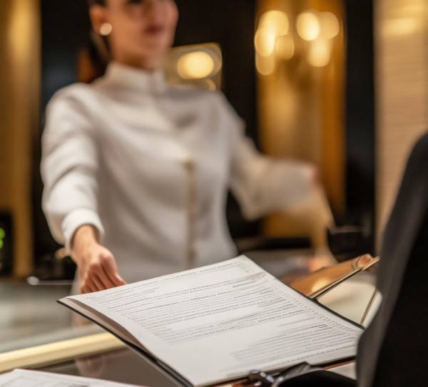 酒店服务礼仪考核答卷,礼仪与服务的完美结合 酒店服务礼仪考核答卷,礼仪与服务的完美结合